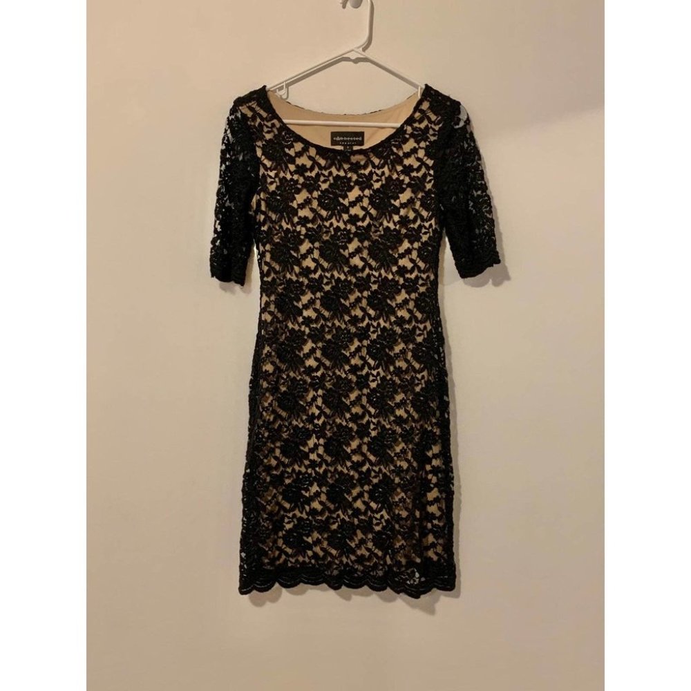 Connected Apparel Elbow Sleeve Lace Sheath Dress size 6
